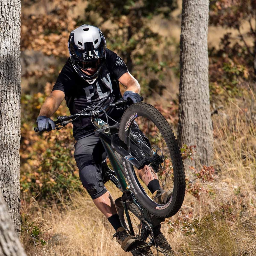 FLY MTB Helm Rayce