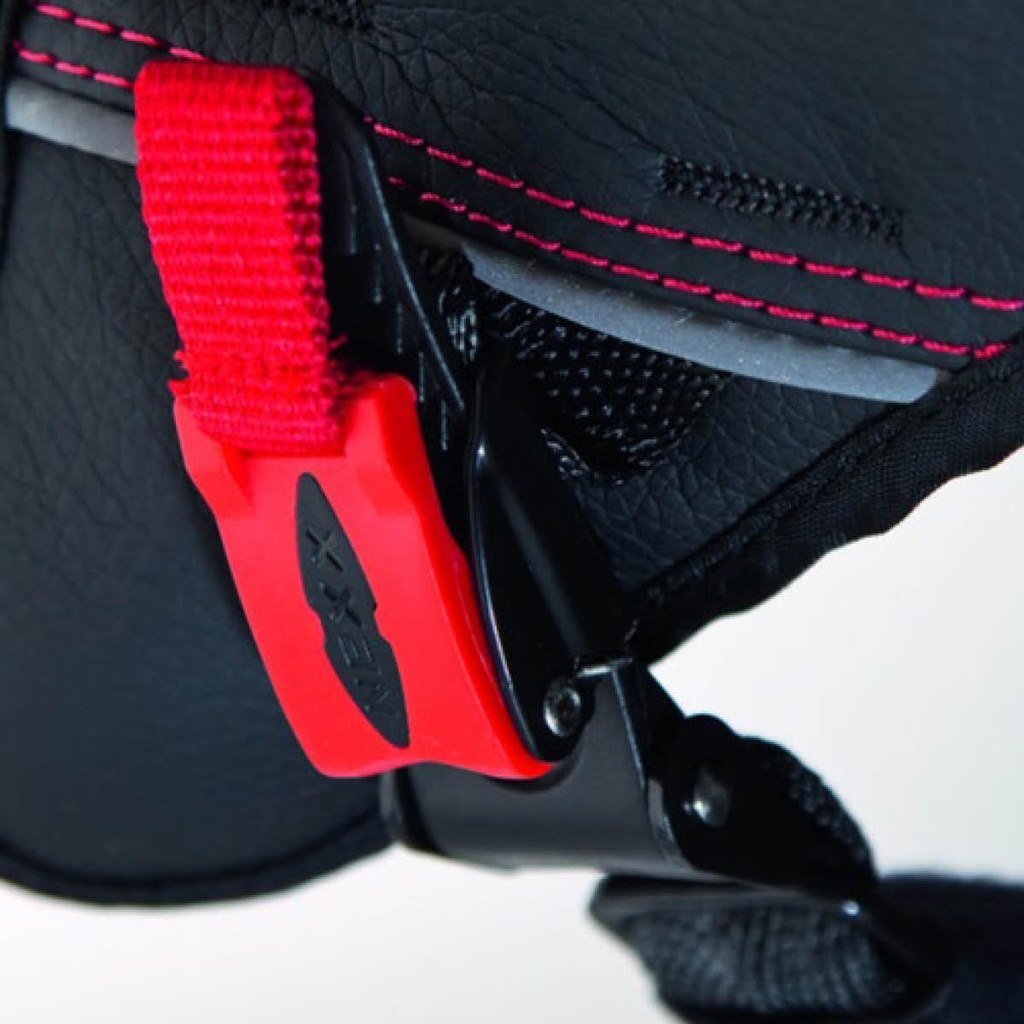 Zăvorârea curelei pentru bărbie NEXX X60